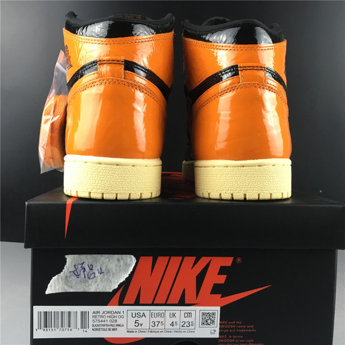 Air Jordan 1 Retro High Shattered Backboard 3.0 – 555088-028
