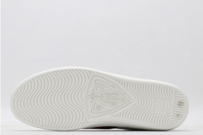 G*u*i ace embroidered low-top sneaker 603693 0fi10 9069