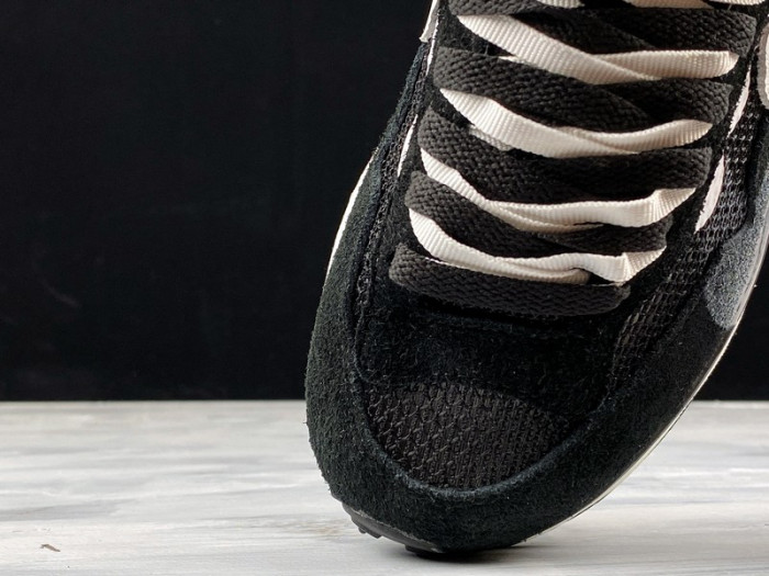 Sacai X Nike LDV Waffle ‘Black’ CV1363-001