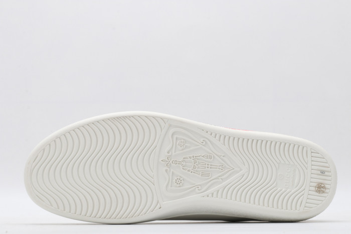 G*u*i low-top sneaker