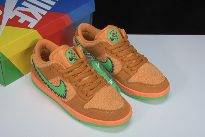 Grateful Dead x Nike SB Dunk Low “Orange Bear” CJ5378-800