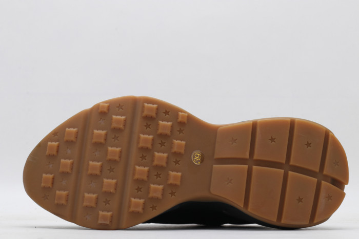 G*u*i rhyton trainer sneaker