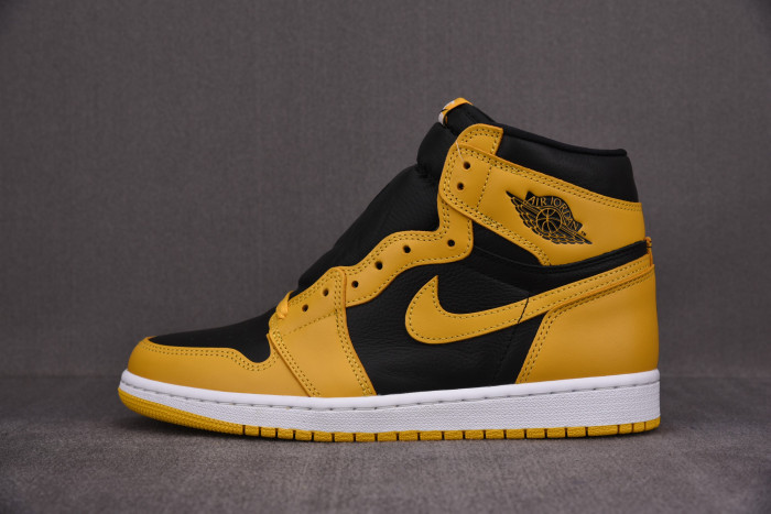 AIR JORDAN 1 RETRO HIGH OG “POLLEN” 555088-701