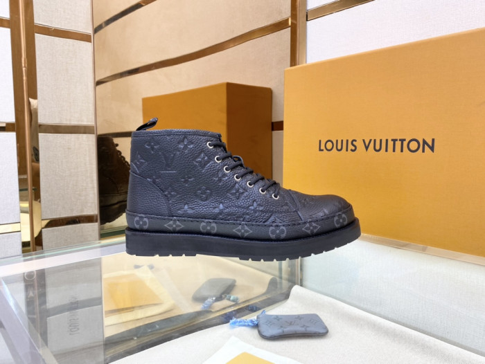 LOUS VUITO BOOTS